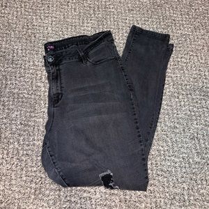 Black Distressed Jeans